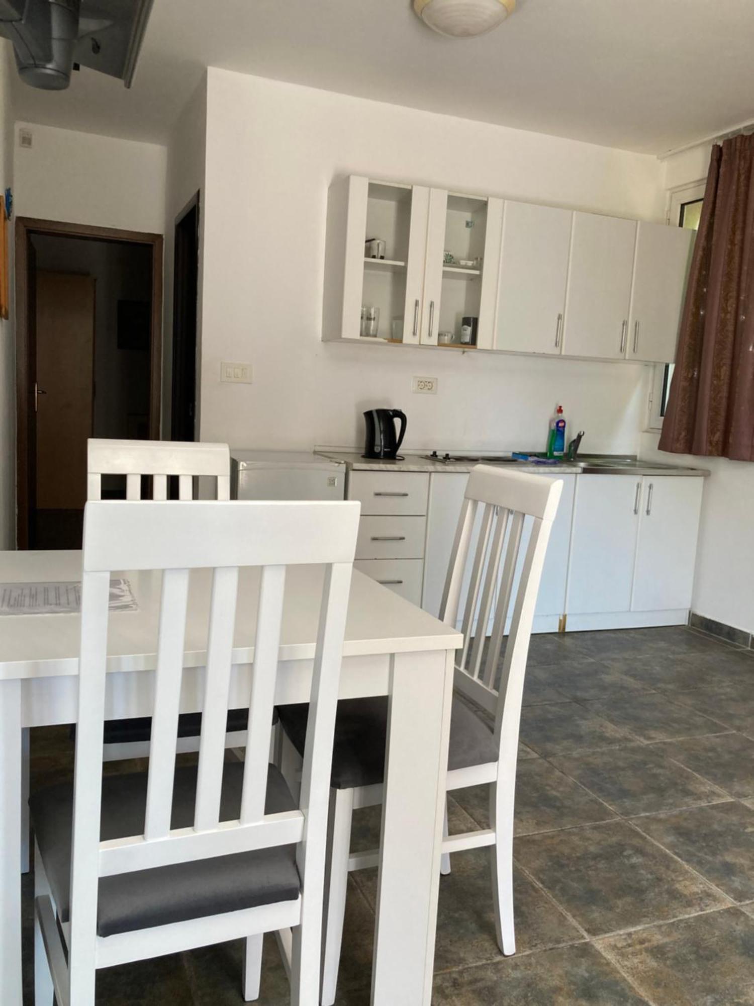 Mijovic Apartments Будва Екстериор снимка